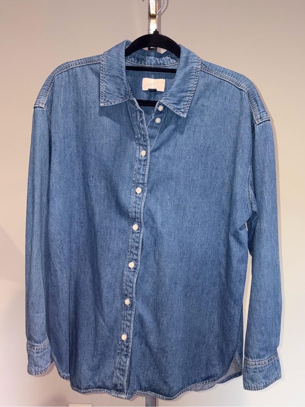 100% Cotton Men's Denim Button-Down Shirt